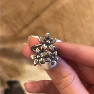 James Avery flower ring